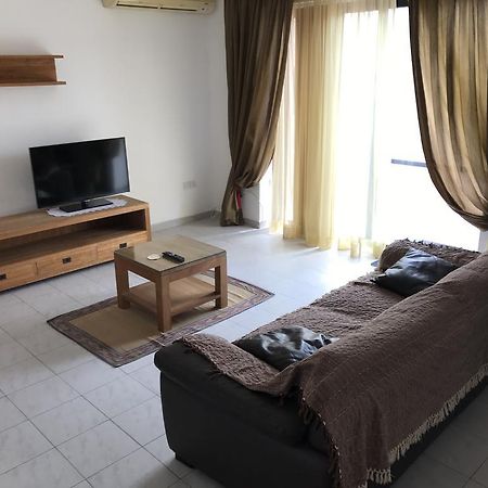 Swieqi Semi Detached Maisonette Saint Julian's Bagian luar foto