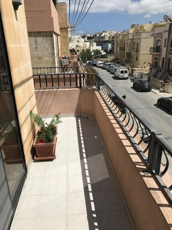Swieqi Semi Detached Maisonette Saint Julian's Bagian luar foto