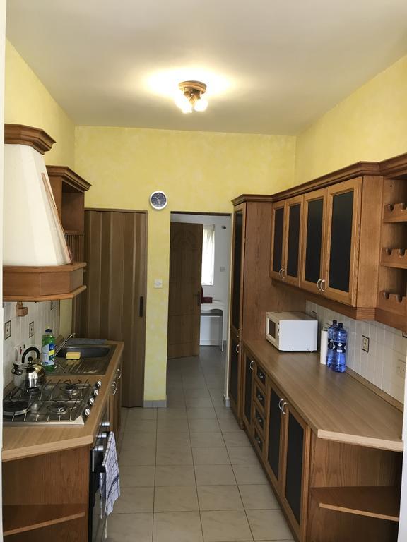 Swieqi Semi Detached Maisonette Saint Julian's Bagian luar foto